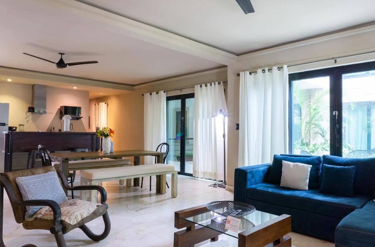 Lotus Midtown Apartments By Bvr Playa del Carmen