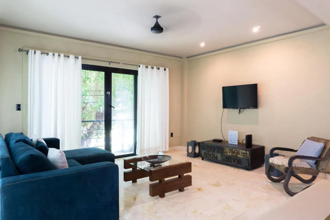 Lotus Midtown Apartments By Bvr Playa del Carmen