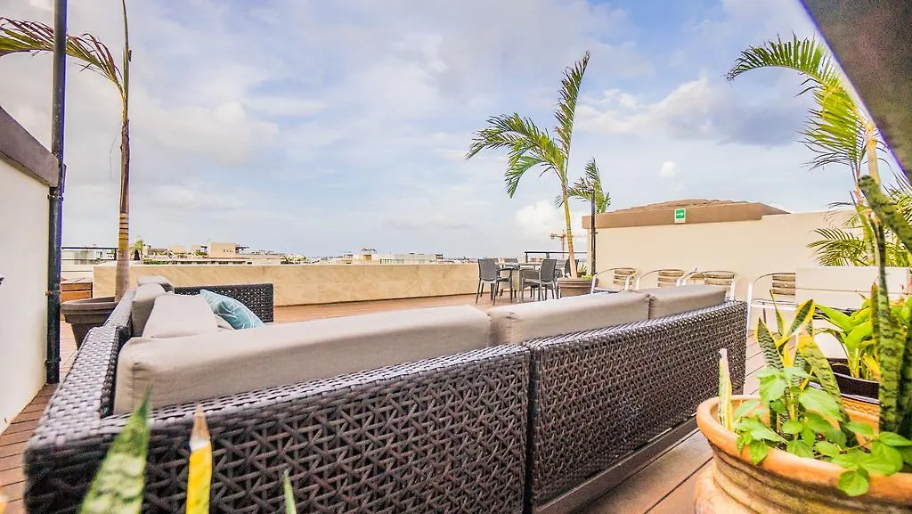 Lotus Midtown Apartments By Bvr Playa del Carmen