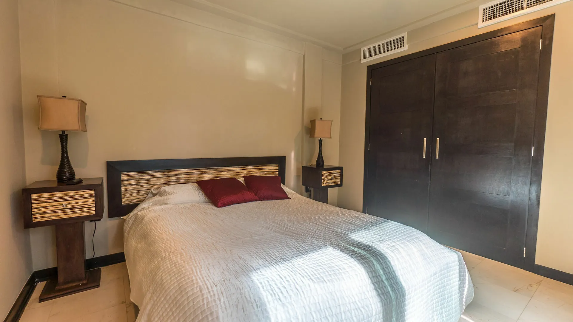 Lotus Midtown Apartments By Bvr Playa del Carmen 0*,