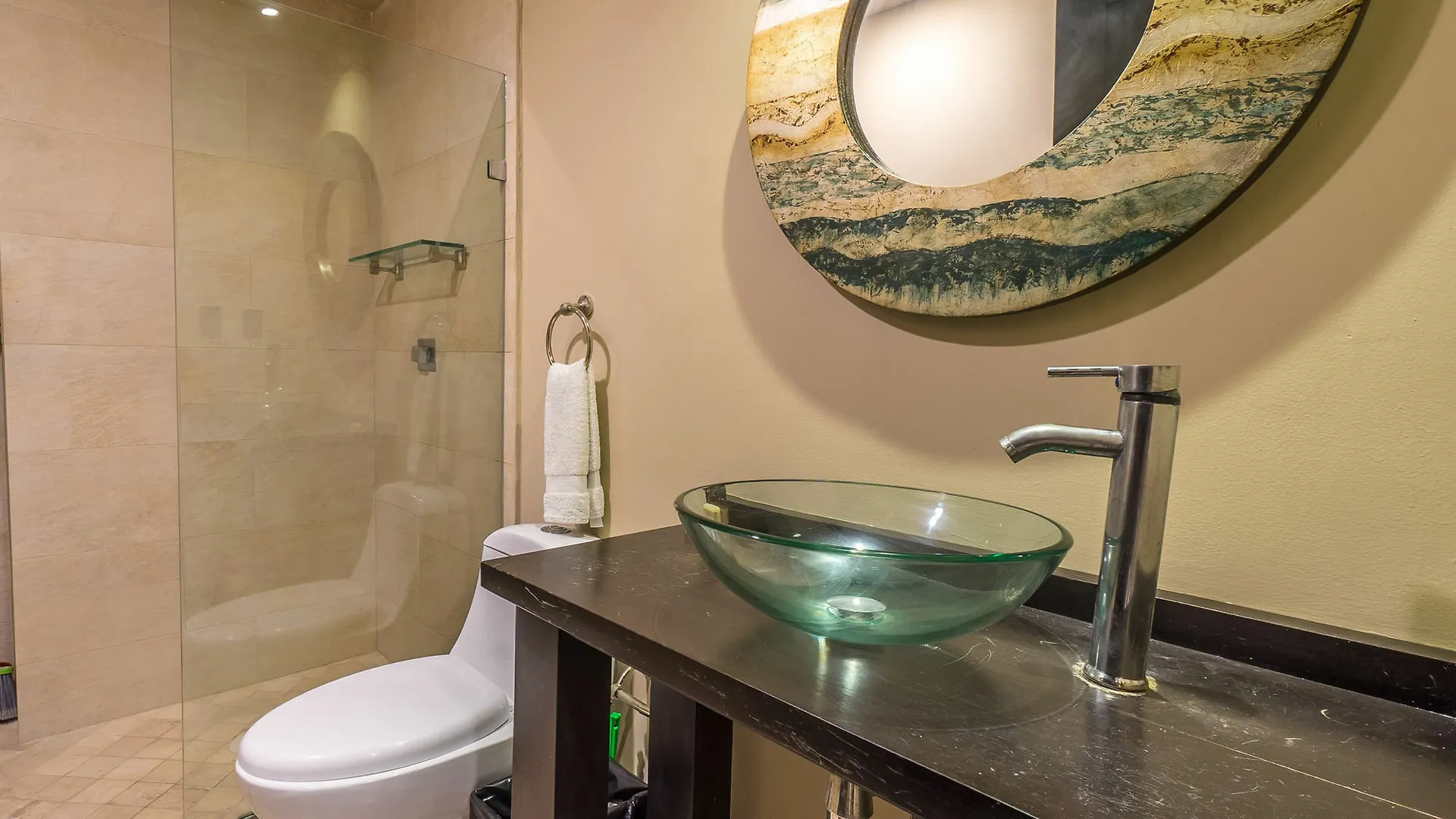 Lotus Midtown Apartments By Bvr Playa del Carmen