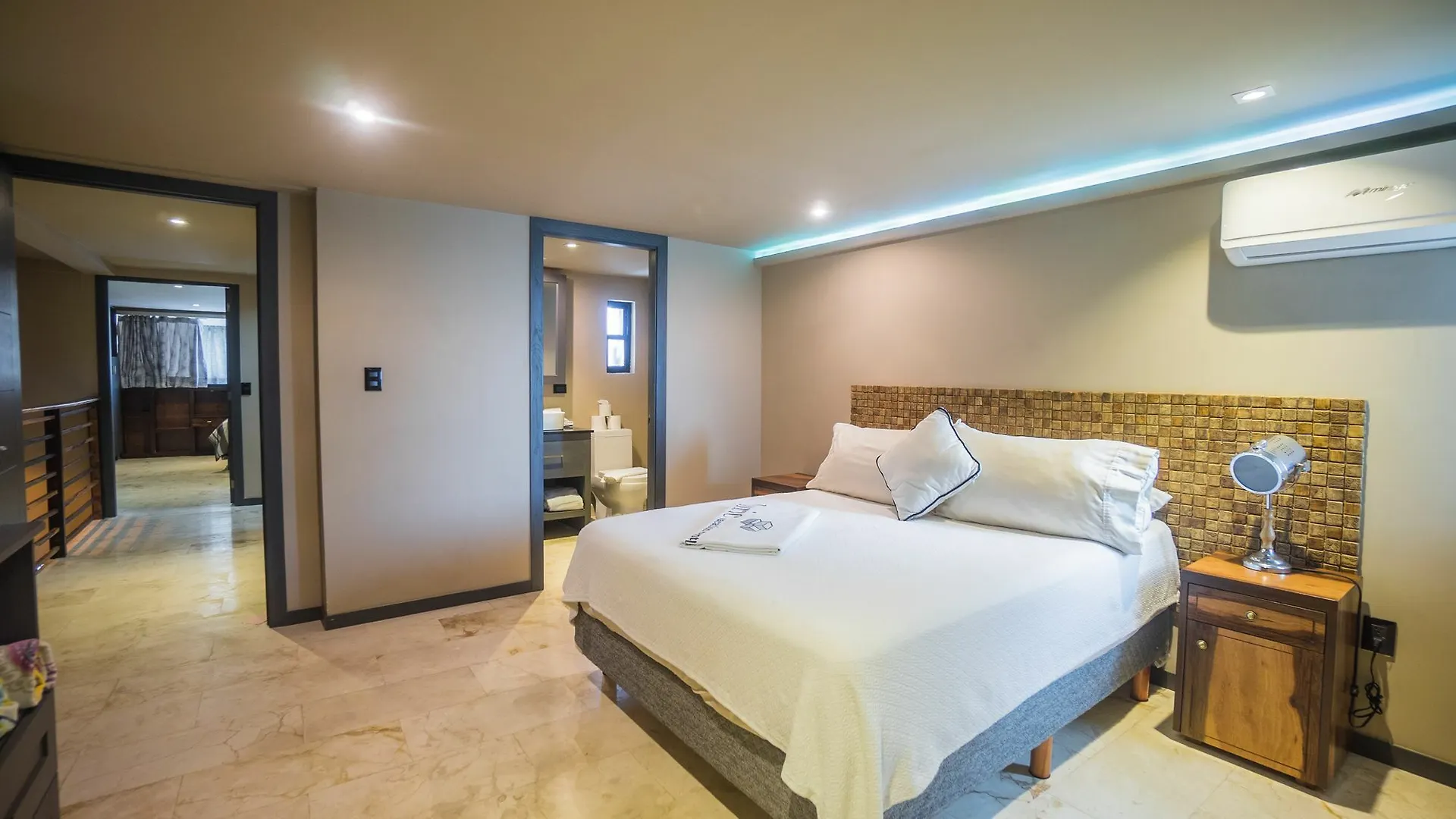 Lotus Midtown Apartments By Bvr Playa del Carmen