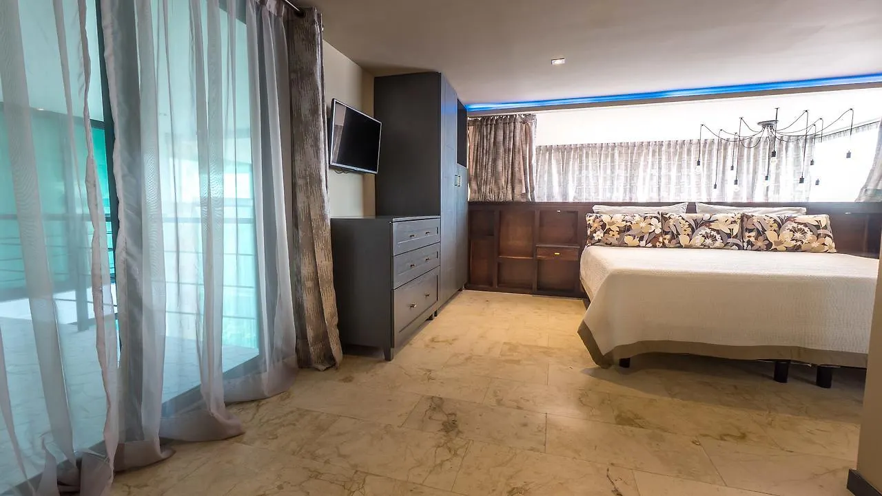 Lotus Midtown Apartments By Bvr Πλάγια Ντελ Κάρμεν