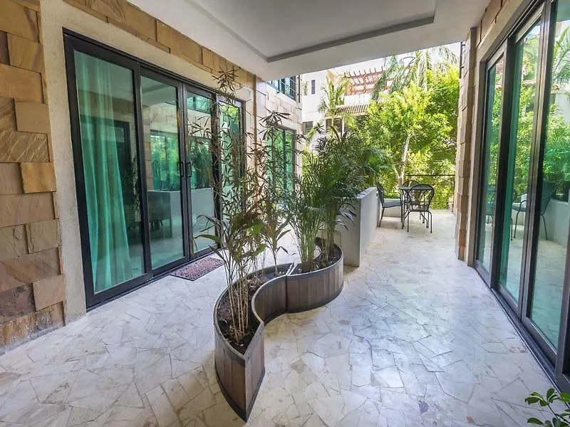 Lotus Midtown Apartments By Bvr Πλάγια Ντελ Κάρμεν 0*,  Μεξικό