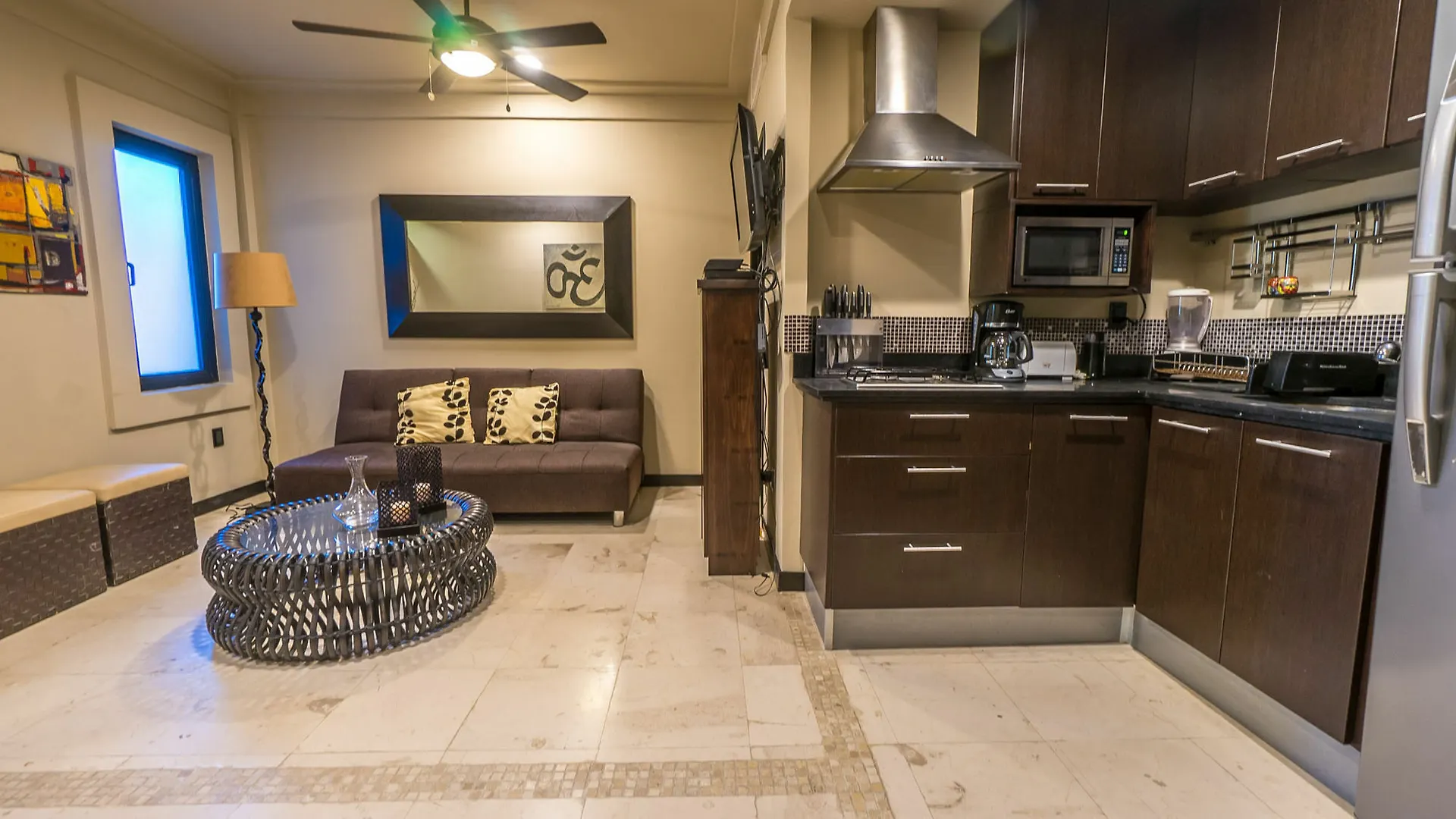 Lotus Midtown Apartments By Bvr 신데 델 카르멘